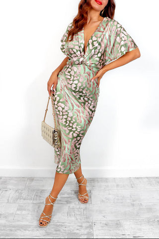 Élina | Robe Midi Satinée à Taille Sculptante