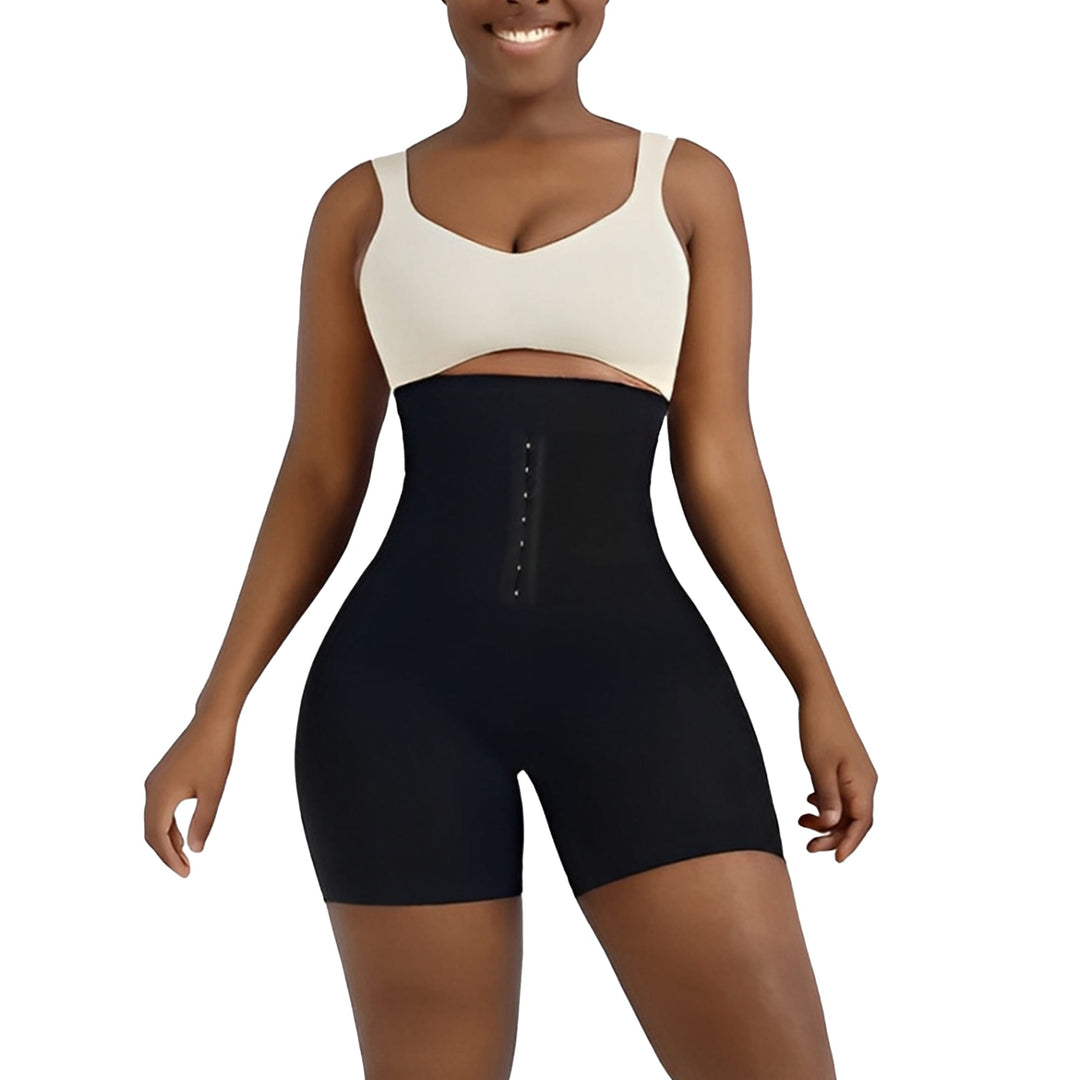 Short gainant taille haute