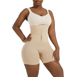 Short gainant taille haute